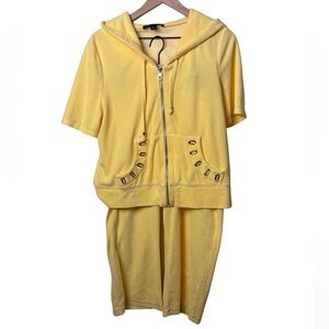 Boston Proper Terry Grommet Short Sleeve Warmup Set Yellow Size Large.